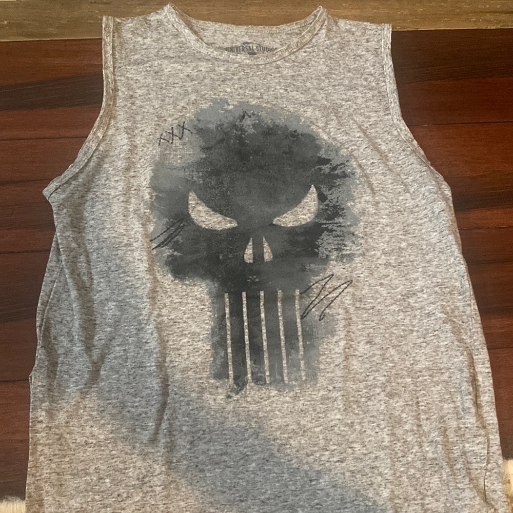 Universal Studios Punisher Women’s Tank Top. Size L